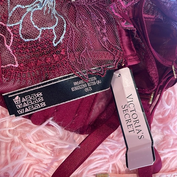 COPY NWT VICTORIAS SECRET “very sexy” GARTER BELT SEXY LACE stretchy sexy garter - Picture 4 of 7